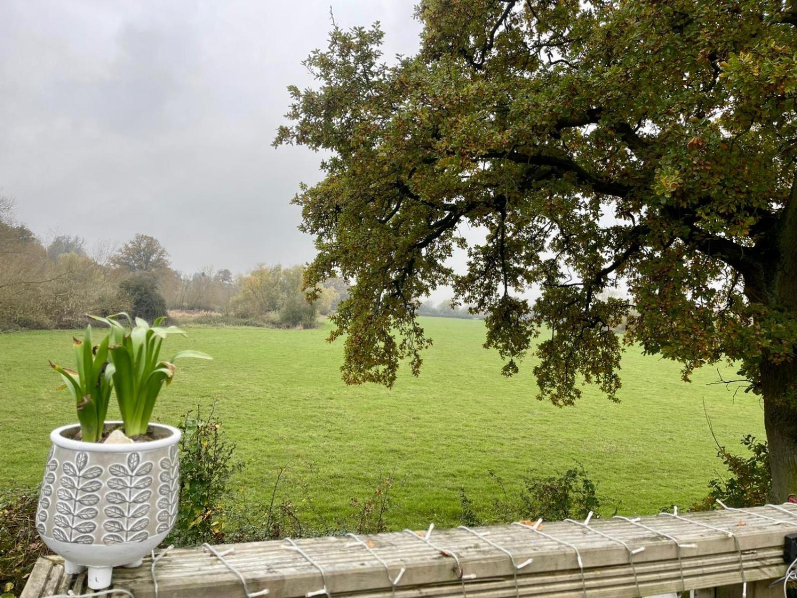 Severnside Boat And Caravan Park Gloucestershire - Caravan 1 Deerhurst Екстер'єр фото